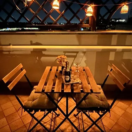 Lenta Terrazza Garbatella ローマ
